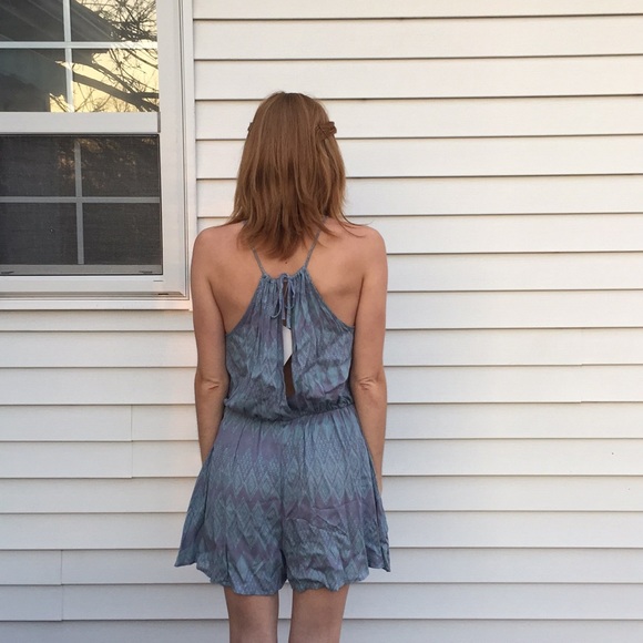 NWT Romper with Tribal Design M/L - Picture 4 of 6